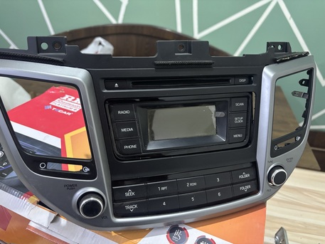 Riyadh, Auto Parts, SAR 300,  Original AM FM CD Stereo Receiver For 2016 Hyundai Tucson
