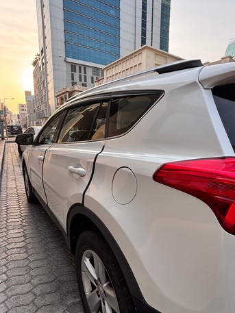 Manama, Vehicles, Cars & Trucks , BHD 4300,  Toyota,  2014,  Automatic,  290000 KM,  * Rav4 For Sale 2nd Owner Model  Neat And Clean Vehicle Passing Till April 2026