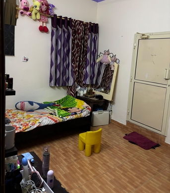 Salmaniya, Rooms Available, Bhd 80/month,  Room For Lady