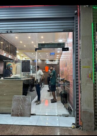 Jeddah, Food, SAR 60000,  Running Resturant For Sale (Shawarma, Burger, Paratha)