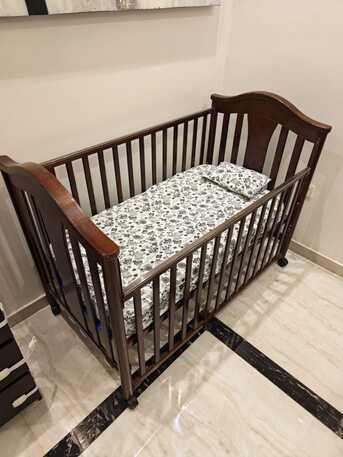 Jeddah, Baby & Kid Stuff, SAR 450,  JUNIORS Baby Crib With Mattress & Pillow