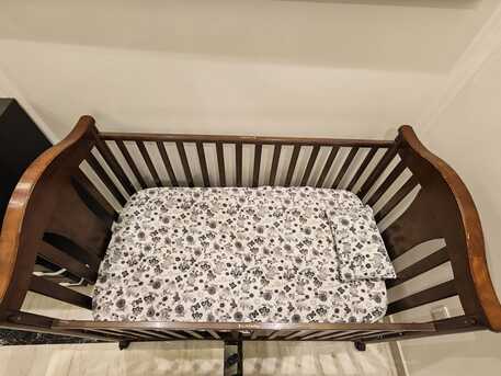 Jeddah, Baby & Kid Stuff, SAR 450,  JUNIORS Baby Crib With Mattress & Pillow