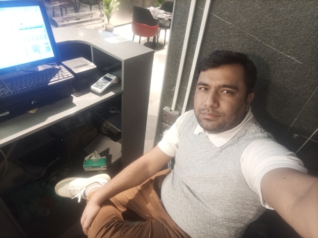 Riyadh, Job Seekers, Cashier And Management