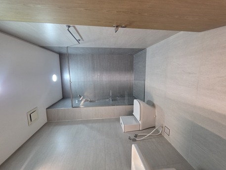 Mahooz, Apartments/Houses, BHD 650/month,  3 BR,  @3BATHROOM Hall Kitchen With Electricity Fully Furnished Balcony Car Parking