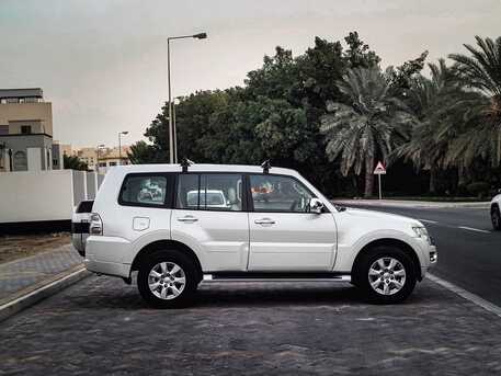 Manama, Vehicles, Cars & Trucks , BHD 5400,  MITSUBISHI PAJERO 4x4,  2018,  Automatic,  200000 KM,  1
