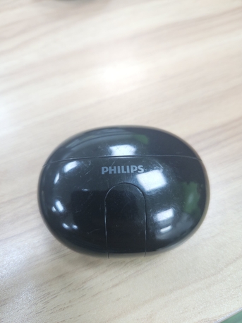 Riyadh, Mobile Phones, SAR 40,  Philips TAT3559 Bluetooth Earphones Like  New