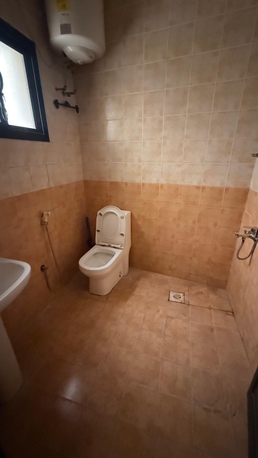 Hoora, Apartments/Houses, BHD 180,  1 BR,  1 Bath,Ewa,spacious Semi Furnished Flat 4 Rent In Hoora Inclusive@33112437