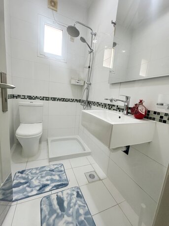 Busaiteen, Apartments/Houses, BHD 300/month,  Furnished,  2 BR,  100 Sq. Meter,  Apartment For Rent In Busaiteen, Near Tylos School, In A Prime Location Close To Services