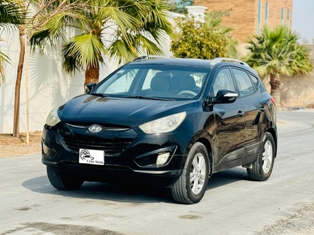 Manama, Vehicles, Cars & Trucks , BHD 2900,  Hyundai Tucson,  2014,  166000 KM,  1 Owner - Expat Leaving - Clean