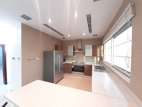 Saar, Villas, BHD 900,  300 Sq. Meter,  MODERN FULLY FURNISHED VILLA INCLUSIVE WITH POOL