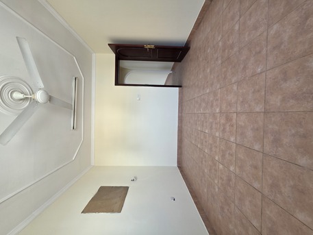 Mahooz, Apartments/Houses, BHD 200/month,  1 BR,  -Very Bright And Neet UN Furnished 1 BHK Flat With Ewa @200/BD Mahooz