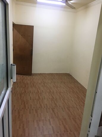 Ras Rumman, Apartments, Flats, Houses & Villas, BHD 140/month,  1 BR,  30 Sq. Meter,  Studios With Electricity For Rent In Ras Rumman, Near Al Zinj Exchange. The Studios Consis