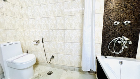 Mumbai, Apts/Flats Wanted, INR 5305/day,  Furnished,  Studio,  450 Sq. Feet,  Studio - Defence Colony - BathTub, Balcony