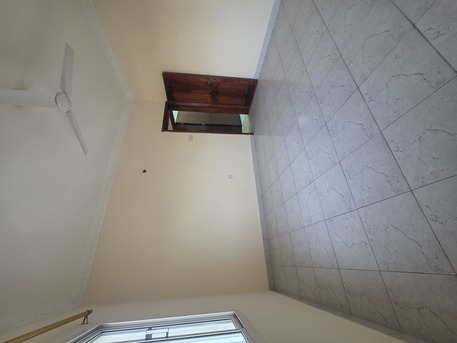 Adliya, Apartments/Houses, BHD 200/month,  2 BR,  @1BATHROOM Hall Kitchen Without Electricity Car Parking