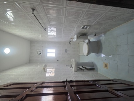 Adliya, Apartments/Houses, BHD 200/month,  2 BR,  @1BATHROOM Hall Kitchen Without Electricity Car Parking