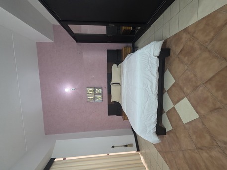 Adliya, Apartments/Houses, BHD 450/month,  3 BR,  &3BATHROOM Hall Kitchen With Electricity Car Parking Fully Furnished