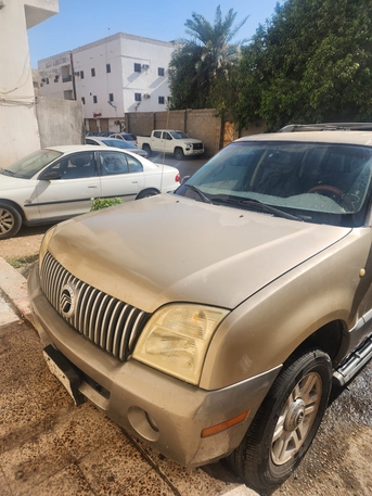 Yanbu, Vehicles, Cars & Trucks , SAR 18000,  Mercury Mountaineer,  2005,  Automatic,  355000 KM,