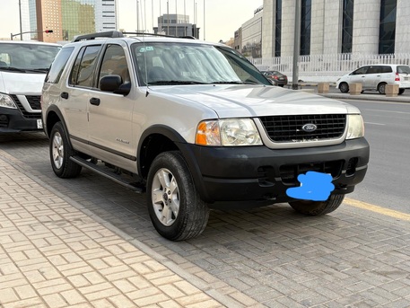 Riyadh, Vehicles, Cars & Trucks , SAR 18000,  Ford Explorer 2005 Model Basic,  2005,  Automatic,  333000 KM,  Ford Explorer  Model ,suv