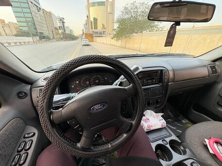 Riyadh, Vehicles, Cars & Trucks , SAR 18000,  Ford Explorer 2005 Model Basic,  2005,  Automatic,  333000 KM,  Ford Explorer  Model ,suv
