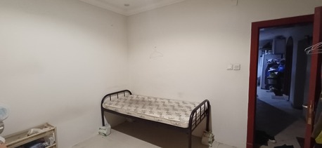 Al Sulaymaniyyah, Bedspace Wanted, SAR 312/month,  170 Sq. Feet,  One Bed Space Available For A Bangladeshi Person (Total 3 Persons In The Room)