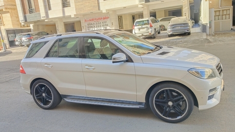 Jeddah, Vehicles, Cars & Trucks , SAR 64999,  Mercedes-Benz 400,  2015,  Automatic,  128000 KM,  Mercedes-Benz ML 400 () 68900 Sar