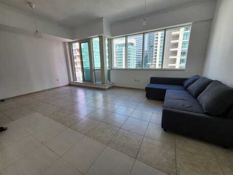 Dubai, Apartments/Houses, AED 100000/year,  Studio,  880 Sq. Meter,  Al Majara 1br For Rent 100k In 1 Chq