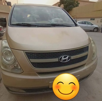 Al Sulaymaniyyah, Vehicles, Cars & Trucks , SAR 35000,  Hyundai H1,  2011,  Automatic,  351000 KM,  URGENT FOR SALE:  Model