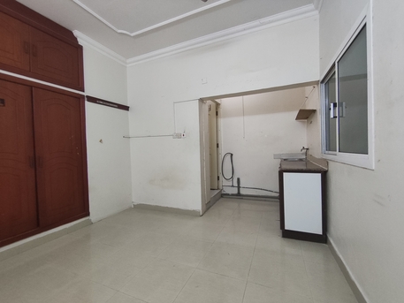 Budaiya, Apartments/Houses, BHD 110/year,  1 BR,  Budaiya:- Studio Flat On Rent With Unlimited Ewa..