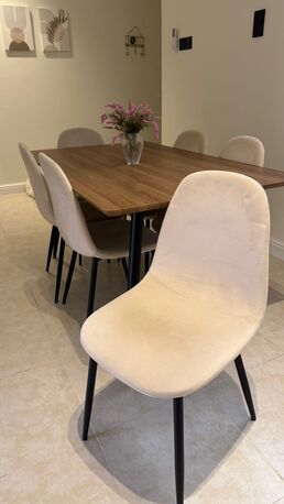 Al Malaz, Furniture, SAR 700,  Dining Table 6-Seater Set In Perfect Condition