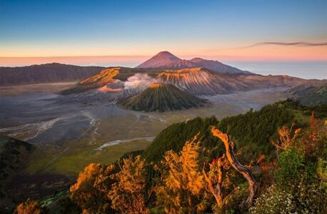 Jakarta, Travel, Tour Travel To Bromo, Tumpak Sewu And Kawah Ijen