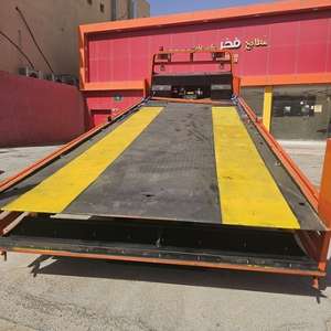 سطحه هيدروليك مع ونش كرين Hydraulic Flatbed Truck With Crane Winch For Rent