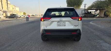 Ras Tanura, Vehicles, Cars & Trucks , SAR 90000,  TOYOTA RAW4 4WD FOR SALE,  2022,  Automatic,  125000 KM,