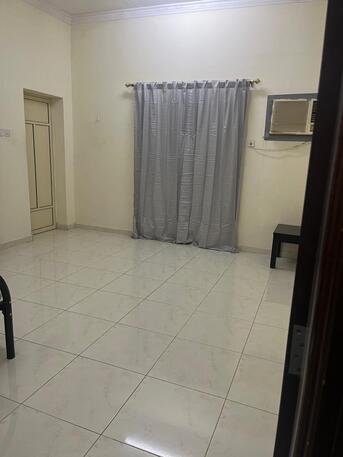 East Riffa, Rooms Available, BHD 125/month,  Kabayan!  Big ROOM For RENT With Attached Bathroom Including EWA