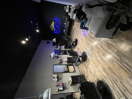 Riyadh, Jobs, एक प्रीमियम सैलून के लिए पेशेवर नाई | Barber For A Premium Salon