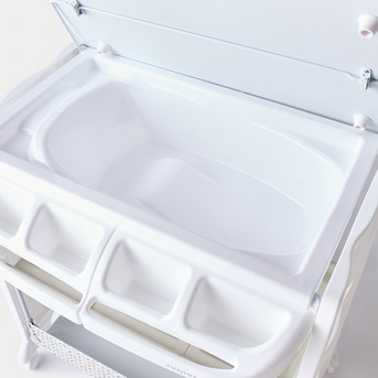 Manama, Baby & Kid Stuff, BHD 10,  Urgent Sale - Stroller, Diaper Changing Table + Bath Tub