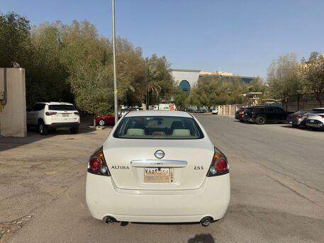 Al Malaz, Vehicles, Cars & Trucks , SAR 13500,  Nissan Altima SV AWD,  2009,  Automatic,  249000 KM,  Nissan Altima  &ndash; Full Option &ndash; Excellent Condition