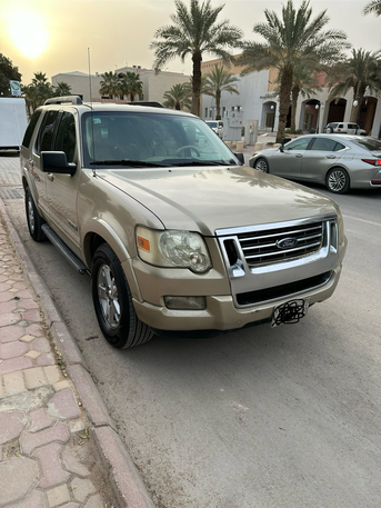 Riyadh, Vehicles, Cars & Trucks , SAR 10000,  Ford Explorer,  2006,  Automatic,  330000 KM,
