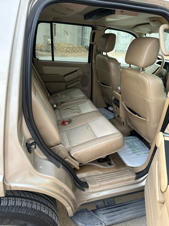 Riyadh, Vehicles, Cars & Trucks , SAR 10000,  Ford Explorer,  2006,  Automatic,  330000 KM,