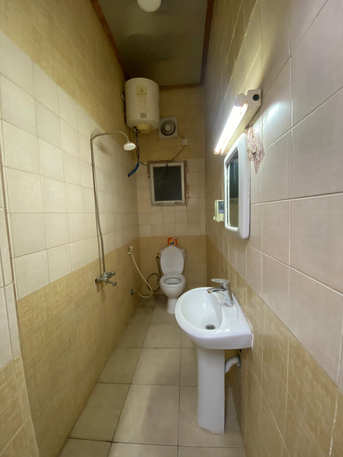 East Riffa, Rooms Available, BHD 80/null,  Room Available For A Couple Or Executive Lady.