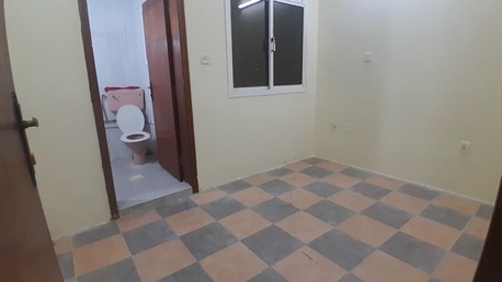 Gudaibiya, Apartments/Houses, BHD 200/month,  2 BR,  Gudaibiya:- Close To Aster Clinic.2Bhk Unfurnished Flat On Rent.Bd 200/- With Ewa.