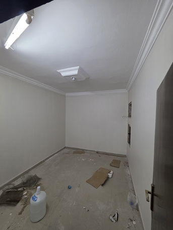 Al Jaradiyah, Apartments/Houses, SAR 26500/year,  3 BR,  Family Flat 3 Rooms 2 Bathroom Hall Kitchen 1st Floor