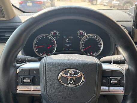 Riyadh, Vehicles, Cars & Trucks , SAR 259000,  Toyota Land Cruiser GXR3,  2024,  Automatic,  39000 KM,