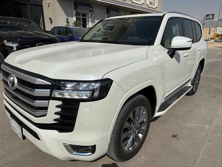 Riyadh, Vehicles, Cars & Trucks , SAR 259000,  Toyota Land Cruiser GXR3,  2024,  Automatic,  39000 KM,