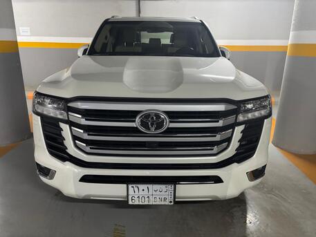 Riyadh, Vehicles, Cars & Trucks , SAR 259000,  Toyota Land Cruiser GXR3,  2024,  Automatic,  39000 KM,