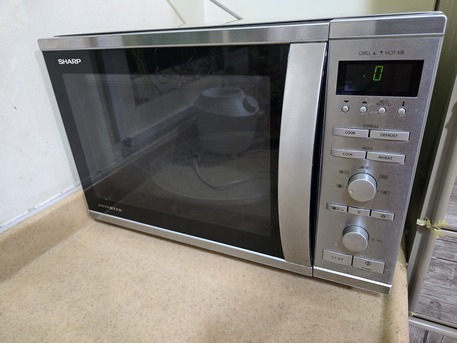 Jubail, Appliances, SAR 300,  Fully Functional Microwave/convection/Grill Combination 42L Sharp Inverter Microwave