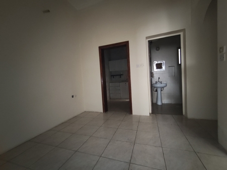 Manama, Apartments/Houses, BHD 100/year,  Furnished,  1 BR,  Manama:- Close To Sacred Heart Church,1Bhk Groundfloor Flat On Rent..