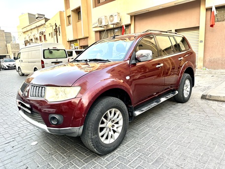 Manama, Vehicles, Cars & Trucks , BHD 2150, Mitsubishi Pajero Sports, 2010, Automatic, 200200 KM, Year - Engine - 3.5L 6 Cylinders ( V6 ) Full Option 7 Seater
