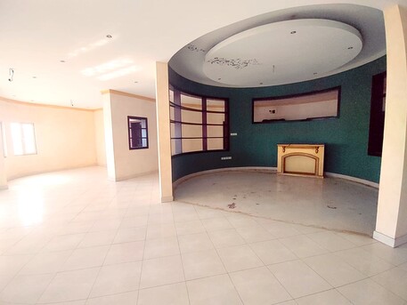 Tubli, Villas, BHD 420000, 812 Sq. Meter, 3 Storey Huge Villa For Sale In Tubli Near Highway BD.420,000/-
