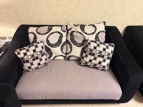 Dammam, Furniture, SAR 1000,  7 Seater Sofaset With Center Table