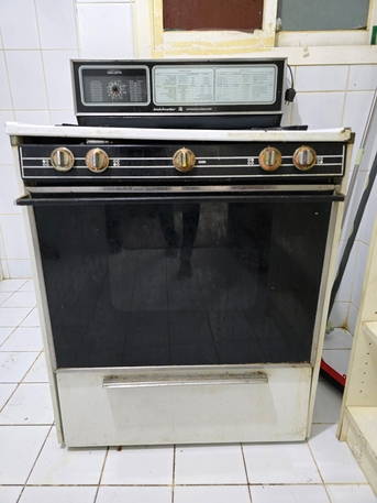 Al Malaz, Household Items, SAR 100,  4 Burner Cooking Range For SAR 100